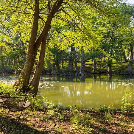 Medina River Historic Cottage Castroville ภายนอก รูปภาพ