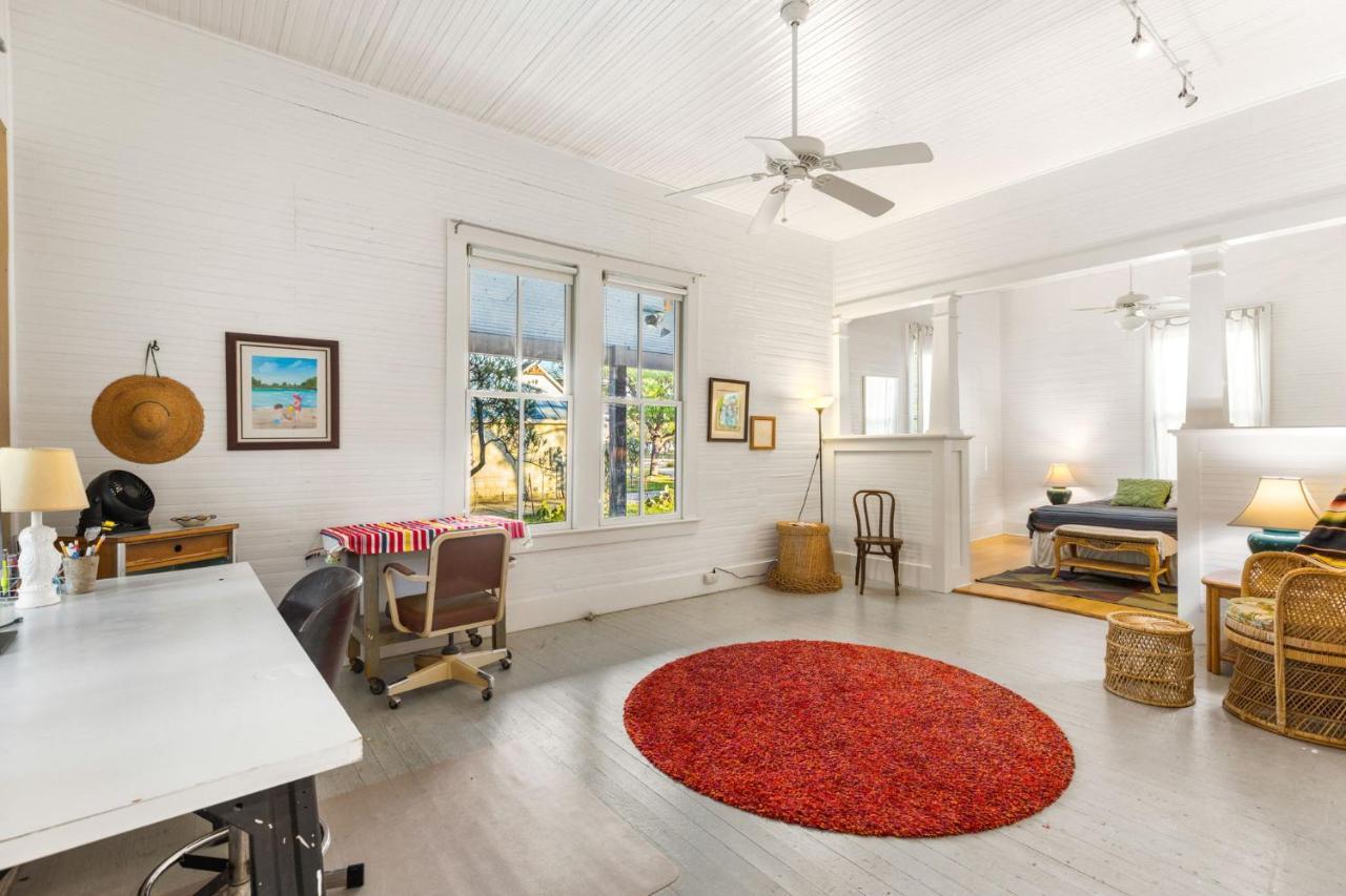 Medina River Historic Cottage Castroville ภายนอก รูปภาพ